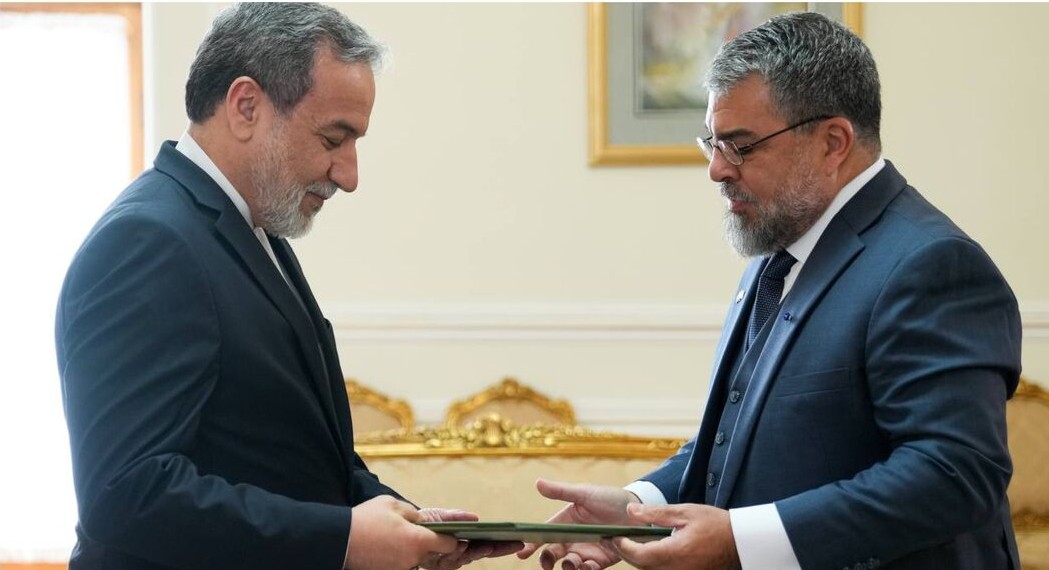 سفیر برزیل رونوشت استوارنامه خود را تقدیم عراقچی کرد